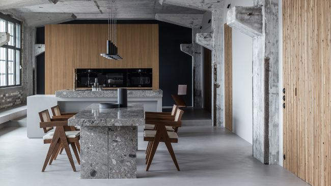 Concrete Dining Table, Collingwood, ON | Força